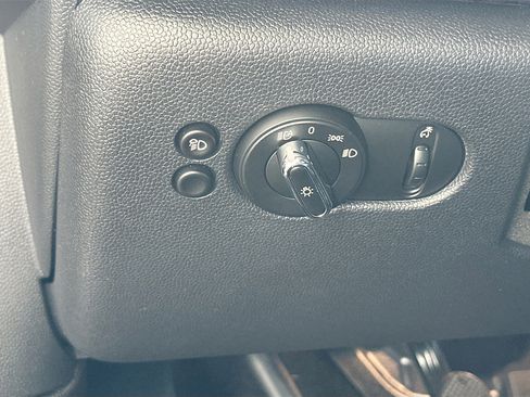 Used 2024 MINI Cooper S FWD image 9