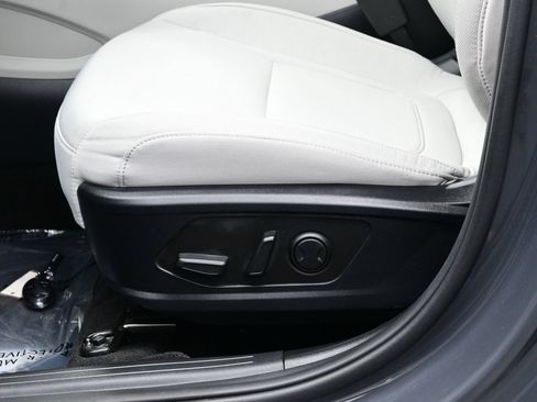 Used 2026 Hyundai Tucson SEL FWD image 11