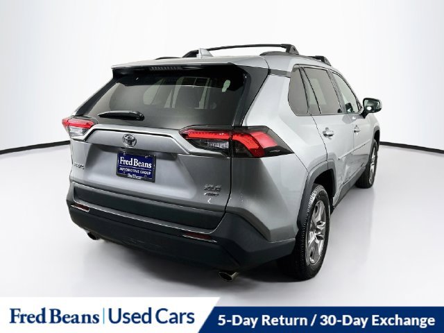 Used 2022 Toyota RAV4 XLE AWD/4WD image 10