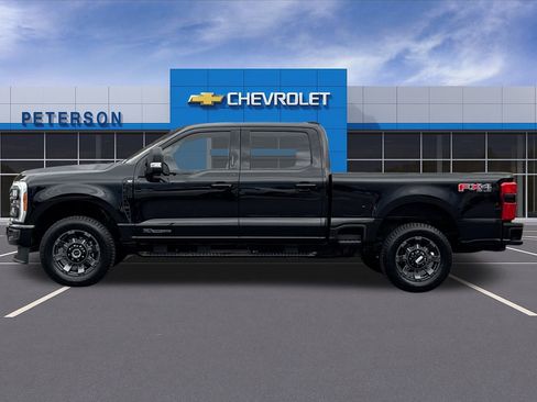 Used 2023 Ford F350 XLT w/ XLT Premium Package image 7