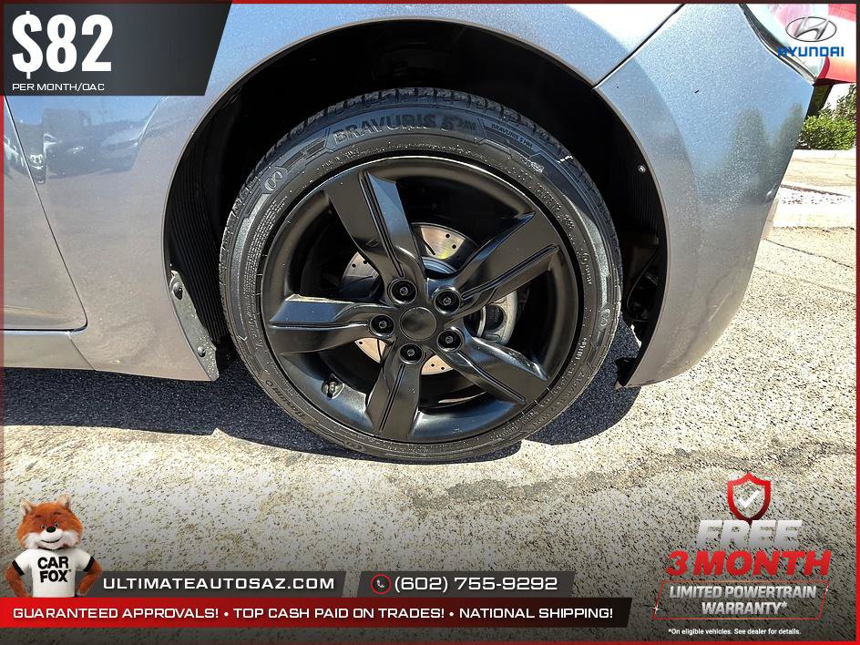 Used 2015 Hyundai Veloster FWD image 18