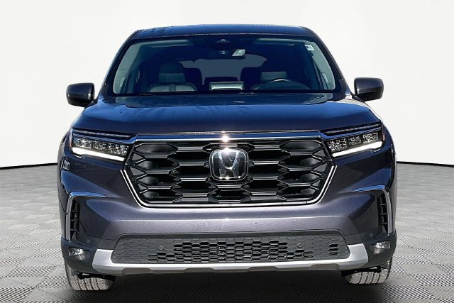 Used 2025 Honda Pilot EX-L image 2