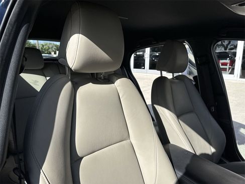 Used 2019 MAZDA MAZDA3 Hatchback w/ Preferred Package image 46