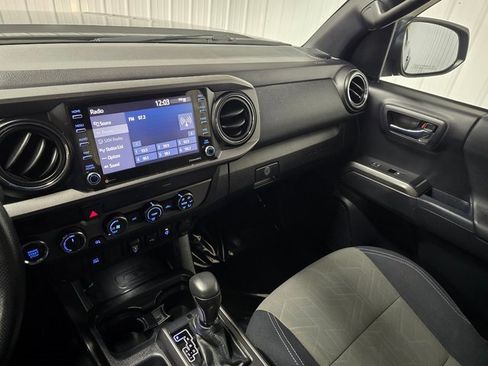 Used 2020 Toyota Tacoma TRD Off-Road image 30