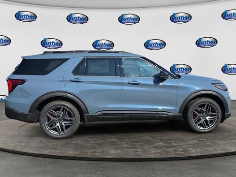 New 2026 Ford Explorer ST-Line w/ ST-Line Street Pack AWD/4WD image 6