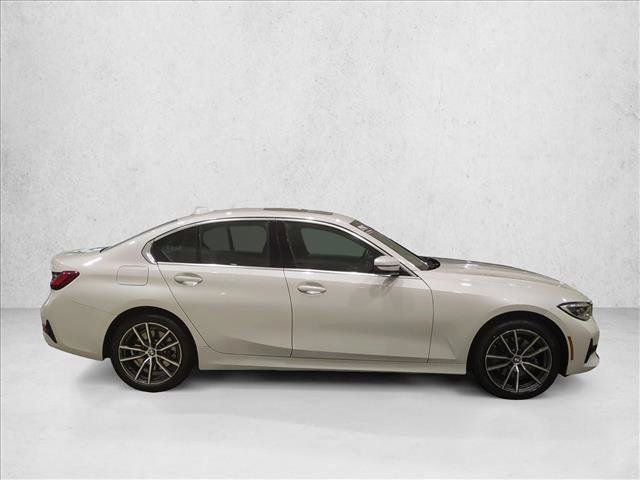 Used 2022 BMW 330i xDrive Sedan w/ Premium Package 2 AWD/4WD image 4