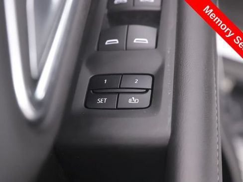 Used 2023 Chevrolet Tahoe Z71 w/ Z71 Off-Road Package AWD/4WD image 20