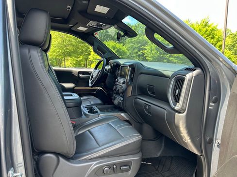 Used 2021 Chevrolet Silverado 1500 High Country w/ Technology Package image 46