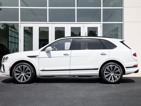 Certified 2023 Bentley Bentayga Extended Wheelbase AWD/4WD image 5
