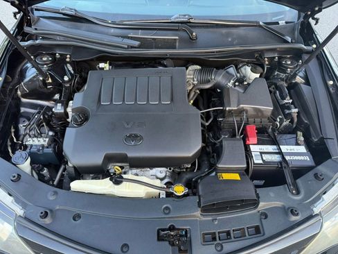 Used 2013 Toyota Camry SE w/ Leather Pkg FWD image 26