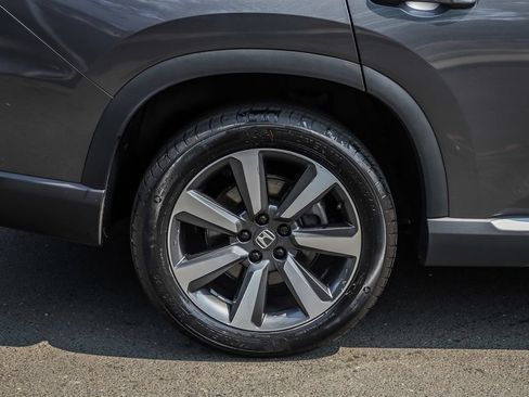 Used 2023 Honda Pilot Touring image 7