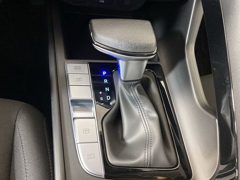 Used 2025 Hyundai Elantra Hybrid FWD image 29