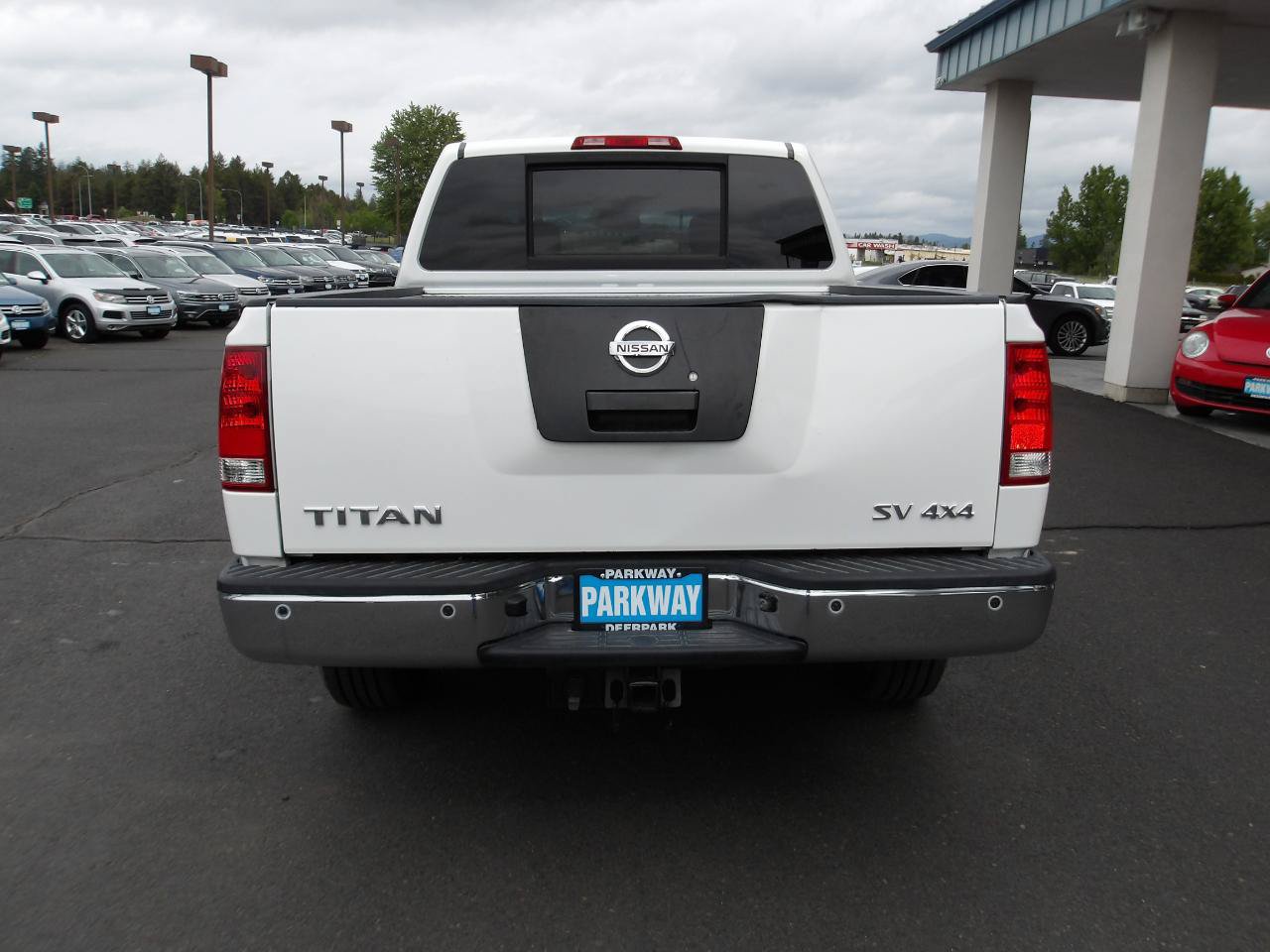 Used 2011 Nissan Titan S AWD/4WD image 4