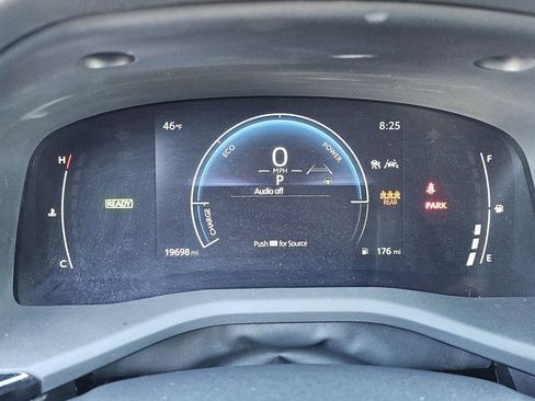 Used 2025 Toyota Camry SE AWD/4WD image 31