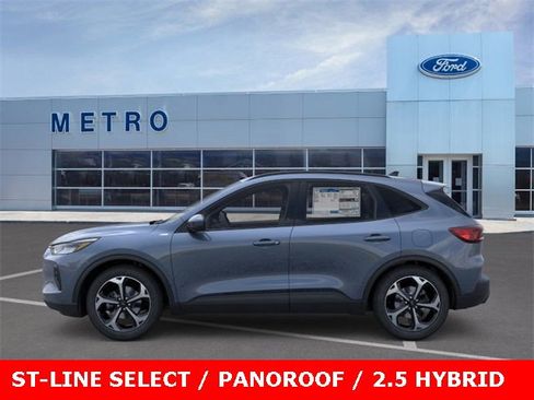 New 2025 Ford Escape ST-Line Elite image 31