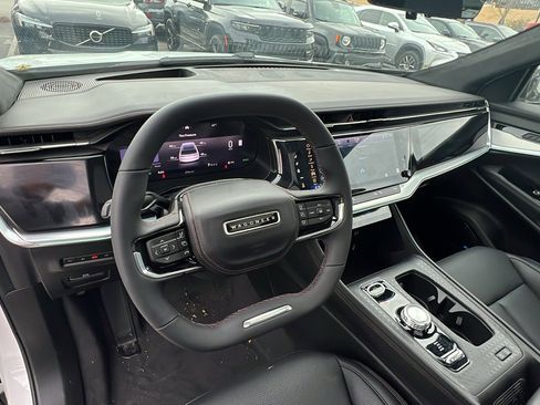 Used 2024 Jeep Wagoneer Launch Edition image 26