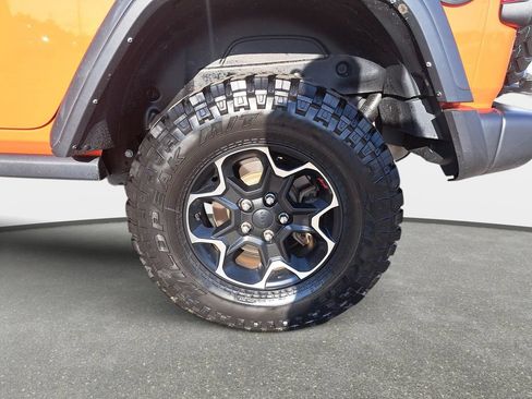 Certified 2023 Jeep Wrangler Unlimited Rubicon w/ Cold Weather Group AWD/4WD image 31