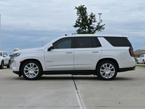 Used 2023 Chevrolet Tahoe High Country RWD image 6