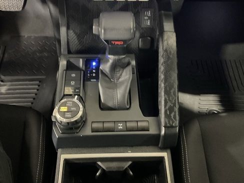 Used 2024 Toyota Tacoma TRD Off-Road image 18