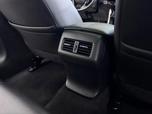 Used 2017 Honda Accord Touring image 17