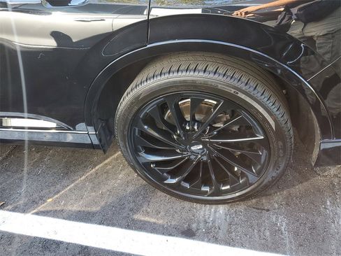 Certified 2023 Lincoln Aviator Reserve w/ Equipment Group 201A image 8