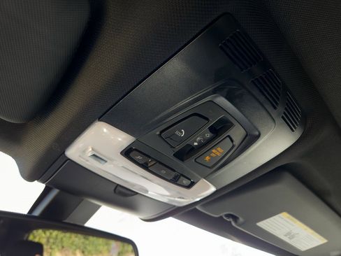 Used 2018 BMW X5 sDrive35i w/ M Sport Package image 19