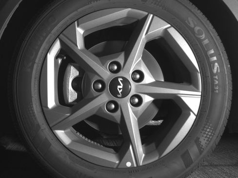 Used 2025 Kia K4 FWD image 12
