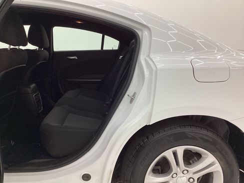 Used 2019 Dodge Charger SXT image 20