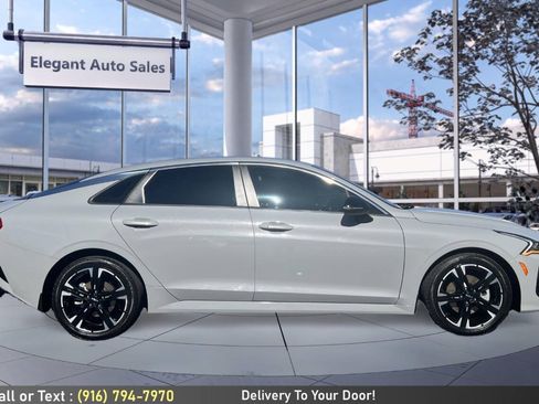Used 2023 Kia K5 GT-Line w/ GT-Line Premium Package FWD image 4