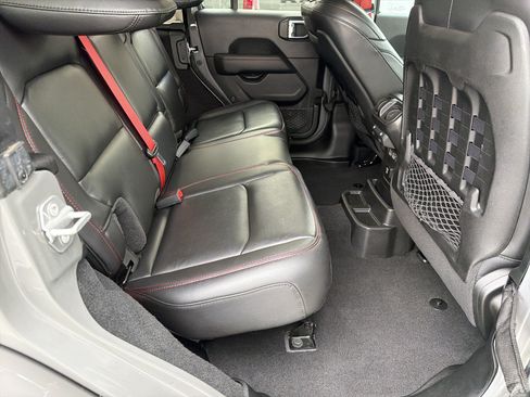 Used 2020 Jeep Wrangler Unlimited Rubicon w/ Quick Order Package 28Y Recon AWD/4WD image 18