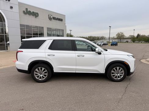 Used 2025 Hyundai Palisade SEL AWD/4WD image 2