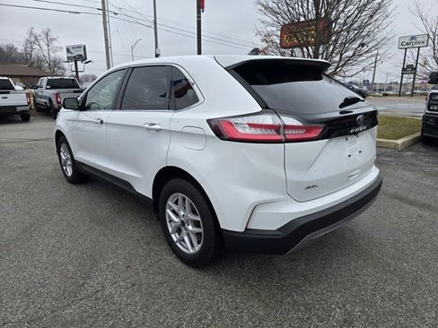 Used 2024 Ford Edge SEL image 5