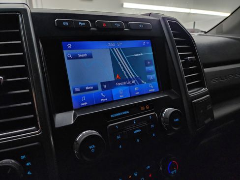 Used 2022 Ford F350 XLT w/ XLT Premium Package image 11