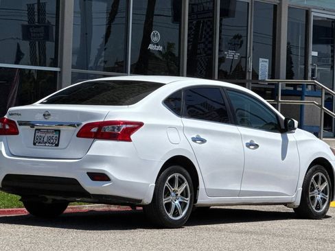 Used 2018 Nissan Sentra S FWD image 4