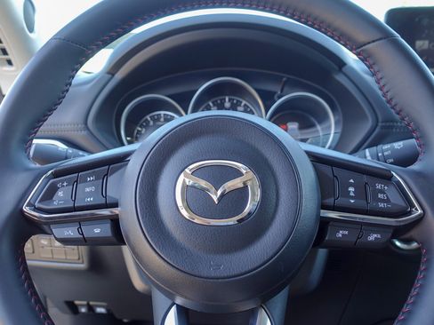 Used 2025 MAZDA CX-5 Carbon Edition image 13