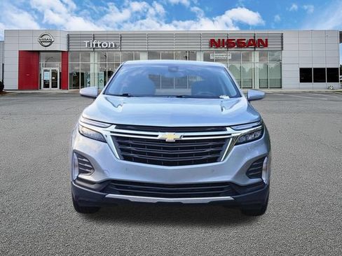 Used 2024 Chevrolet Equinox LT FWD image 2