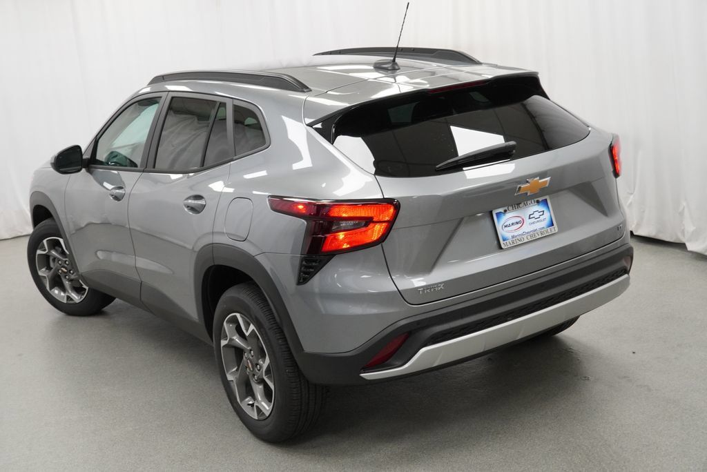 New 2026 Chevrolet Trax LT w/ Driver Confidence Package FWD image 36