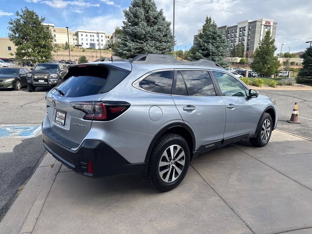 Used 2020 Subaru Outback Premium AWD/4WD image 6