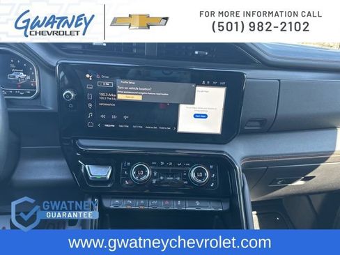 Used 2024 GMC Sierra 1500 AT4 w/ Technology Package image 18