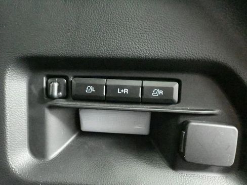 Used 2023 Ford Explorer Platinum w/ Technology Package image 48