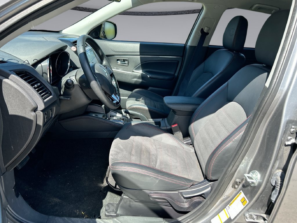 Used 2026 Mitsubishi Outlander Sport ES AWD/4WD image 11