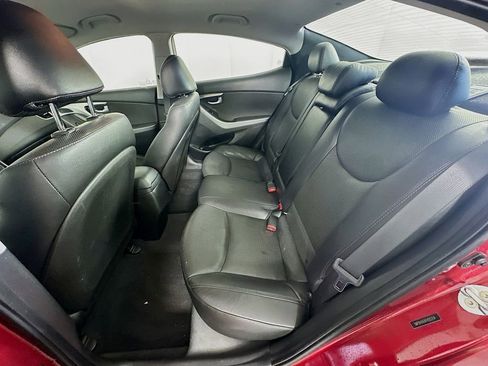 Used 2015 Hyundai Elantra Limited image 29