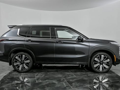 New 2026 Mitsubishi Outlander SEL FWD image 9