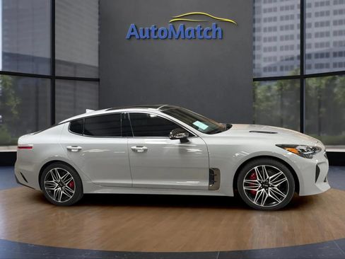 Used 2022 Kia Stinger GT1 AWD/4WD image 14