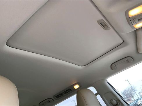 Used 2017 Nissan Armada SL w/ Moonroof Package image 13