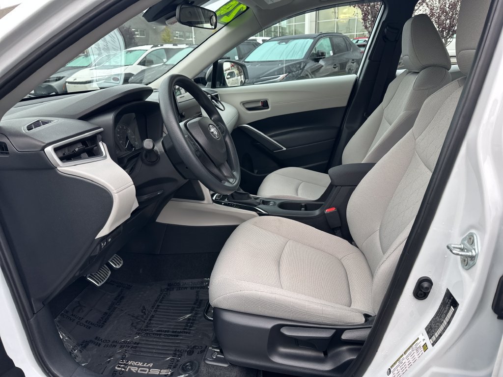 Certified 2024 Toyota Corolla Cross L AWD/4WD image 12