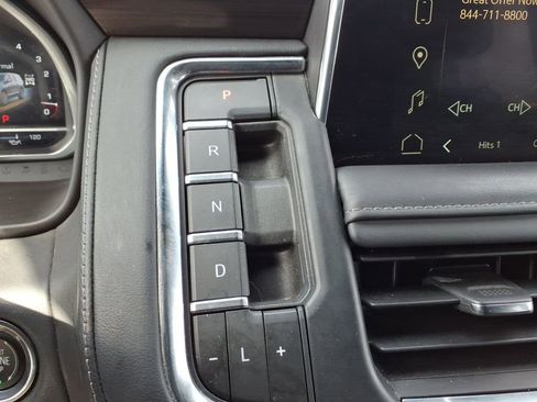 Used 2023 GMC Yukon SLE w/ Gmc Pro Safety Plus Package image 22