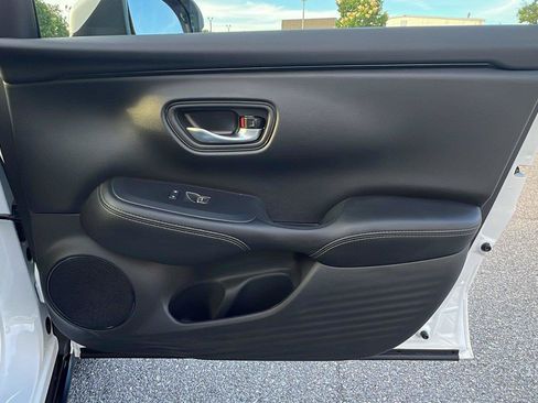 New 2027 Honda HR-V EX-L image 12