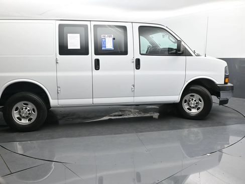 Used 2020 Chevrolet Express 2500 w/ Driver Convenience Package RWD image 25