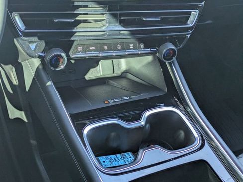 New 2026 Chevrolet Traverse LT image 19